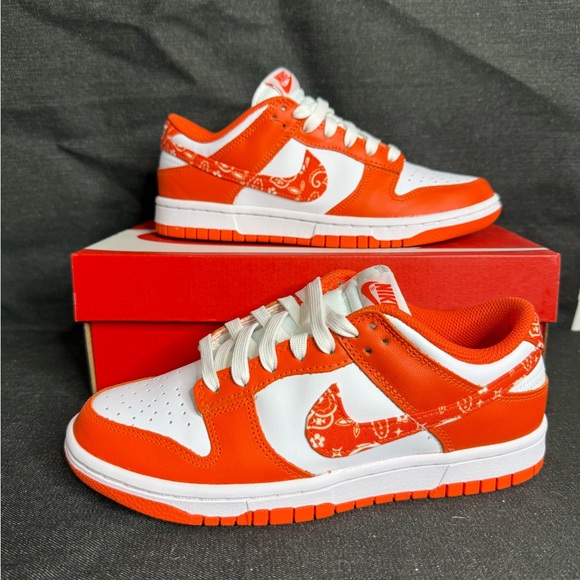 Nike - Dunk Low Orange Paisley Bandana Print - US 6.5 Women’s Sneakers - Picture 1 of 12